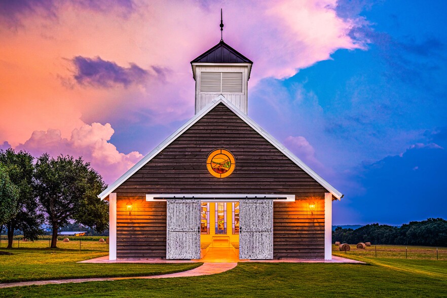 870 Klein Rd, Stonewall, TX for sale - Primary Photo - Image 1 of 1