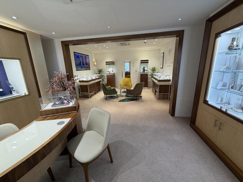 91A High St, Birmingham for lease - Building Photo - Image 2 of 9