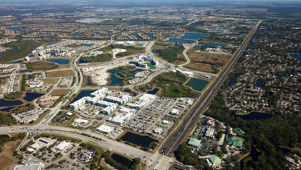 5875 Crossland Trl, Lakewood Ranch, FL à vendre - Aérien - Image 2 de 8