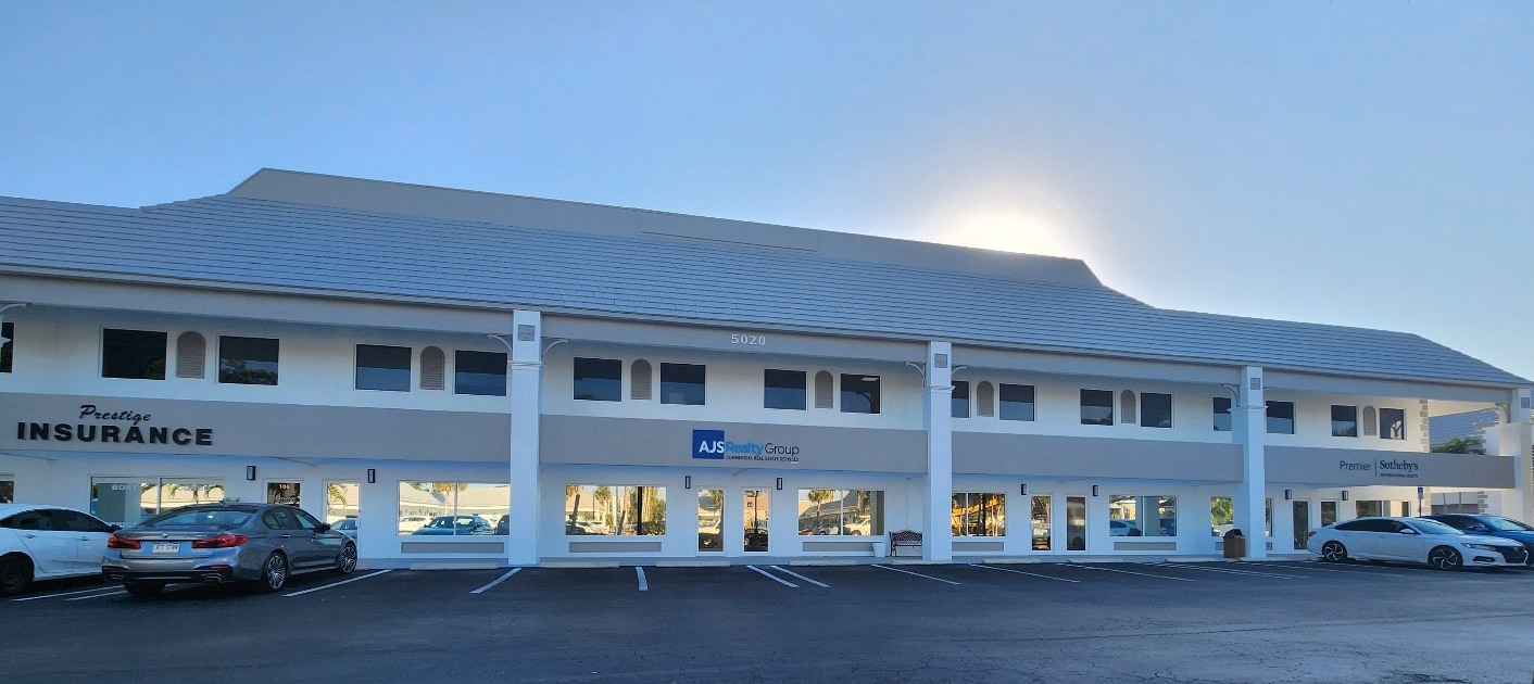 5020 Tamiami Trl N, Naples, FL for lease Building Photo- Image 1 of 2