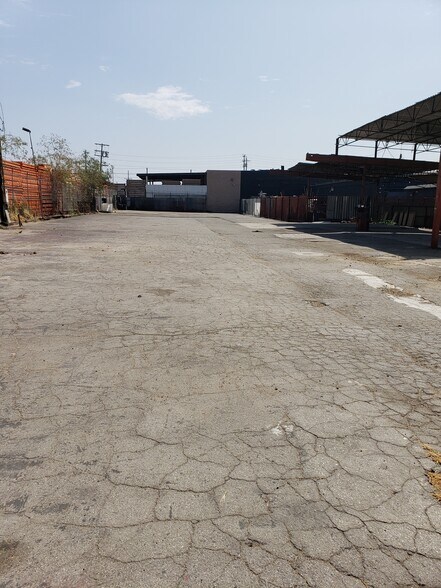 7244 Varna Ave, North Hollywood, CA à louer - Photo du bâtiment - Image 3 de 3