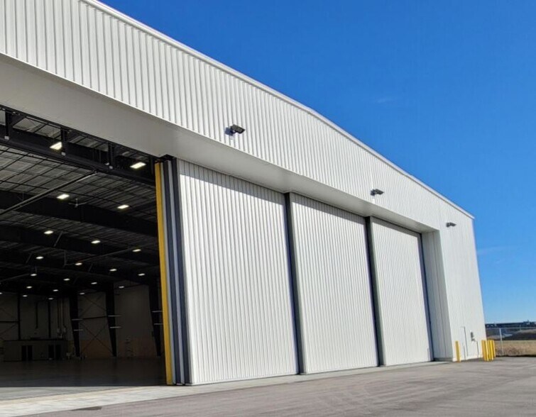 7850 Alpha Way, Delta, BC à vendre - Photo du bâtiment - Image 1 de 1