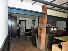 Commerce de détail dans Sant Boi de Llobregat, Barcelona à louer Plan d’étage- Image 1 de 4