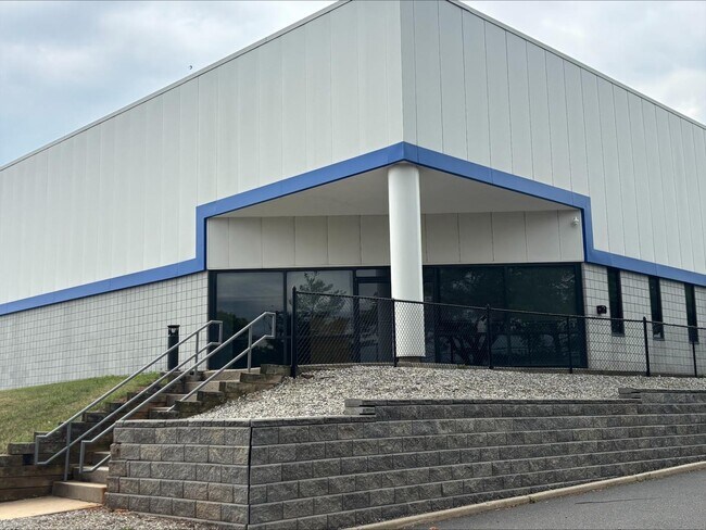 Plus de détails pour 121 W Ethel Rd, Piscataway, NJ - Industriel à louer