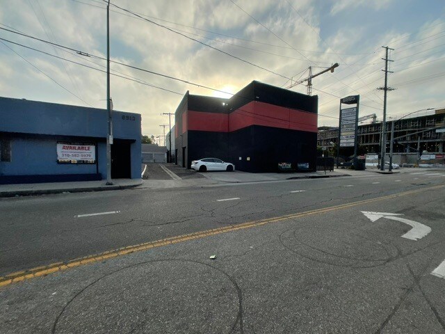 8913 National Blvd, Los Angeles, CA à louer - Photo du bâtiment - Image 1 de 21