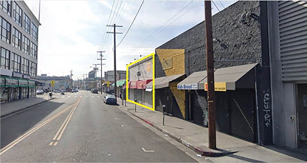 522 E 12th St, Los Angeles, CA à vendre - Photo du bâtiment - Image 2 de 6