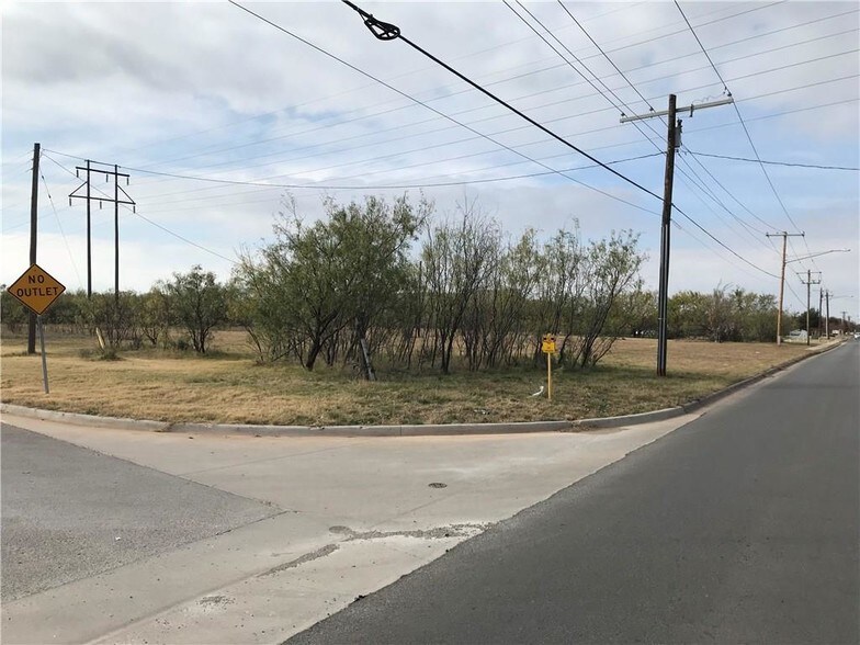 Antilley Rd/ Memorial Dr, Abilene, TX à vendre - Photo du bâtiment - Image 2 de 10