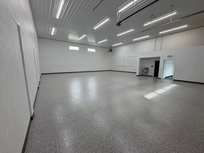 3275-3325 Quad Park Ct, Post Falls, ID for lease - Building Photo - Image 3 of 9