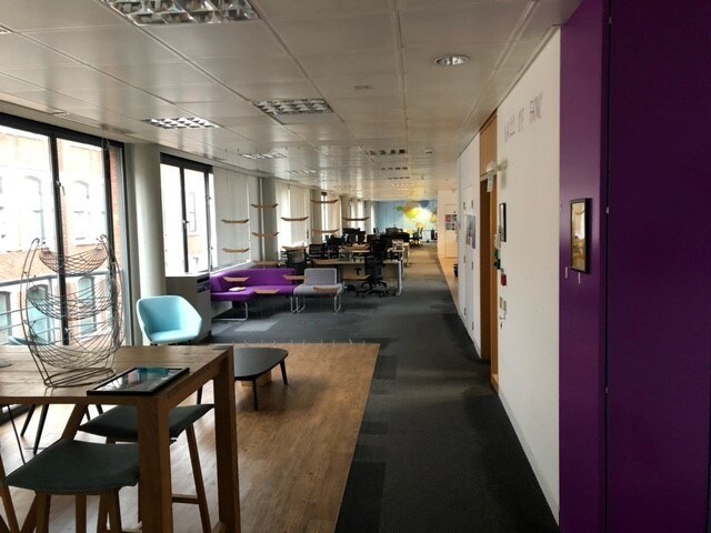 25 Hosier Ln, Londres à louer - Photo intérieure - Image 3 de 12