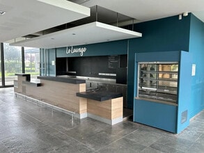 Commerce de détail dans Gennevilliers à louer Photo intérieure- Image 2 de 3