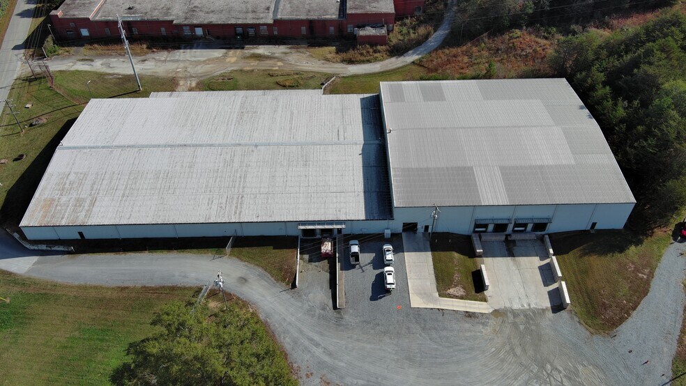 113 Industrial Park Dr, Lincolnton, NC à vendre - Photo du bâtiment - Image 1 de 11