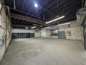 2120 W 15th St, Long Beach, CA for lease Interior Photo- Image 2 of 14