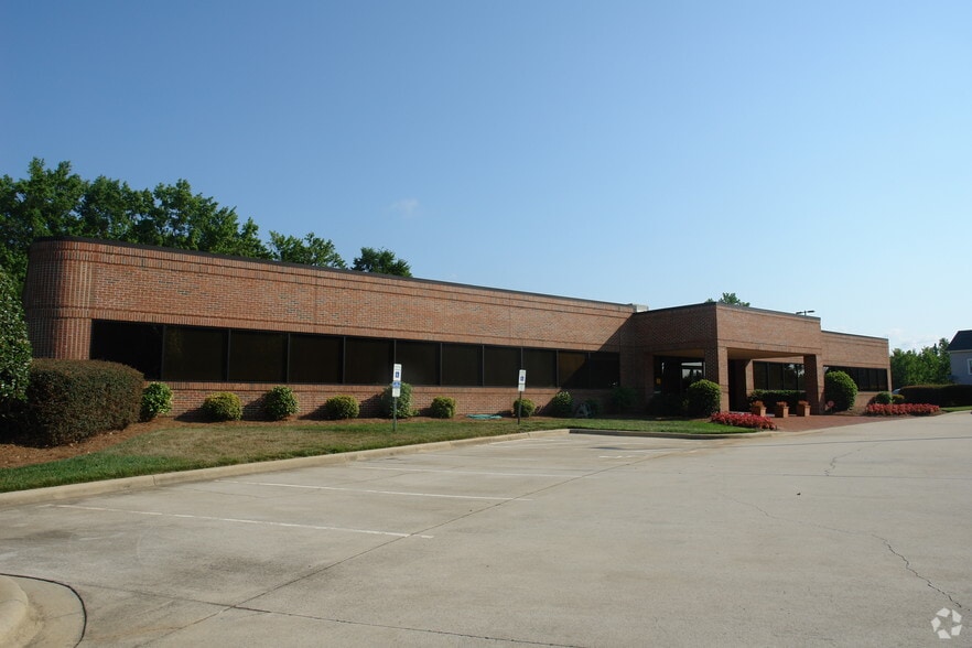 1838 Gold Hill Rd, Fort Mill, SC for sale - Building Photo - Image 3 of 4