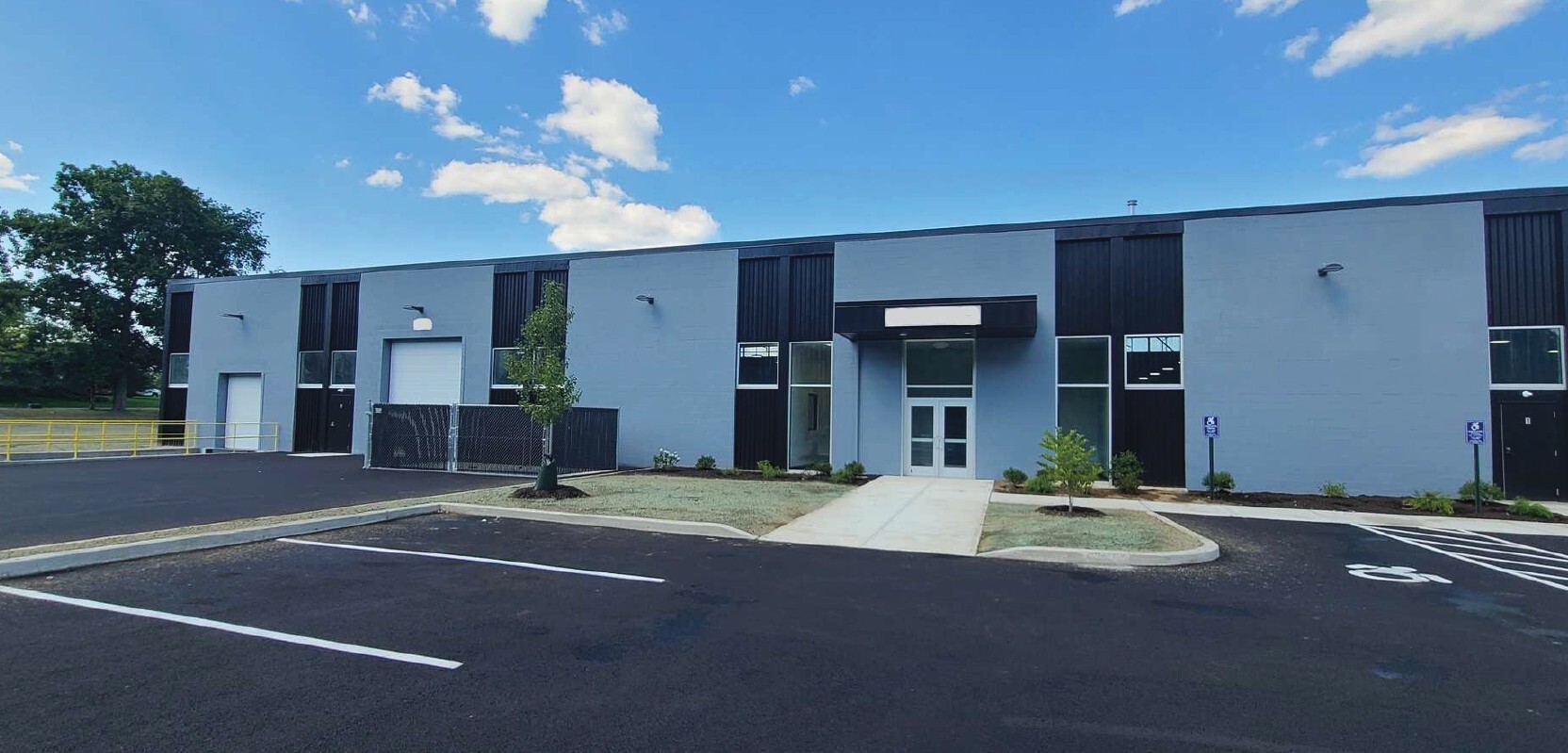 185 Grassy Plain St, Bethel, CT for lease Building Photo- Image 1 of 1