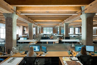 333 S Desplaines St, Chicago, IL for lease Building Photo- Image 2 of 5