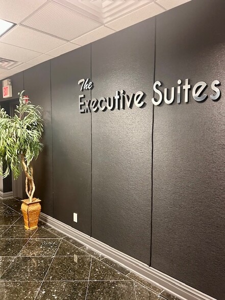 365 Rifle Camp Rd, Woodland Park, NJ à louer - Photo intérieure - Image 2 de 26