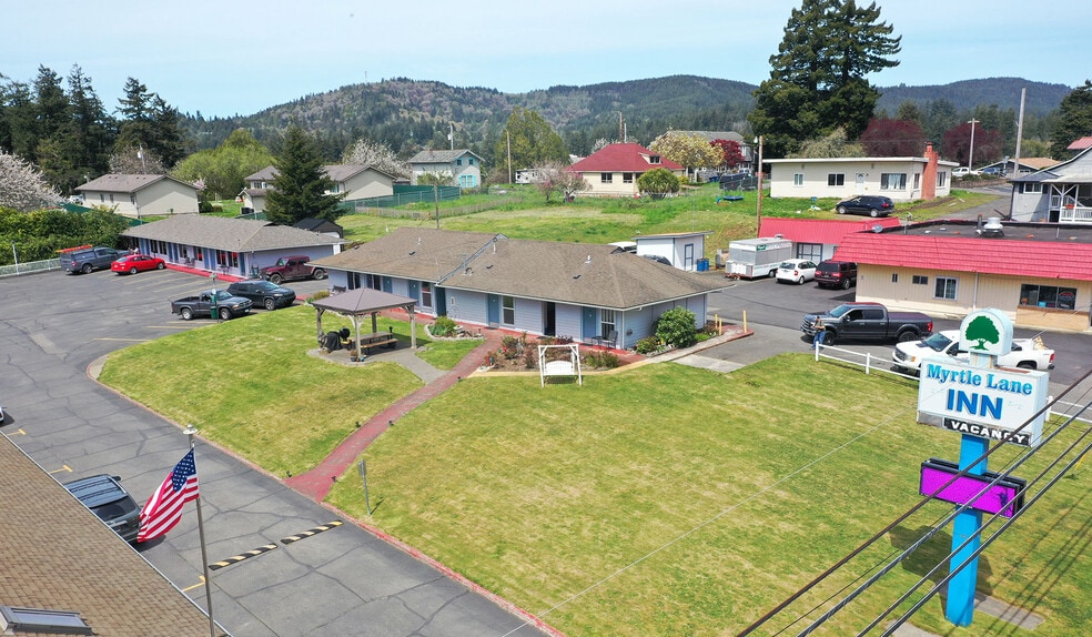 787 N Central Blvd, Coquille, OR à vendre - Photo principale - Image 1 de 17