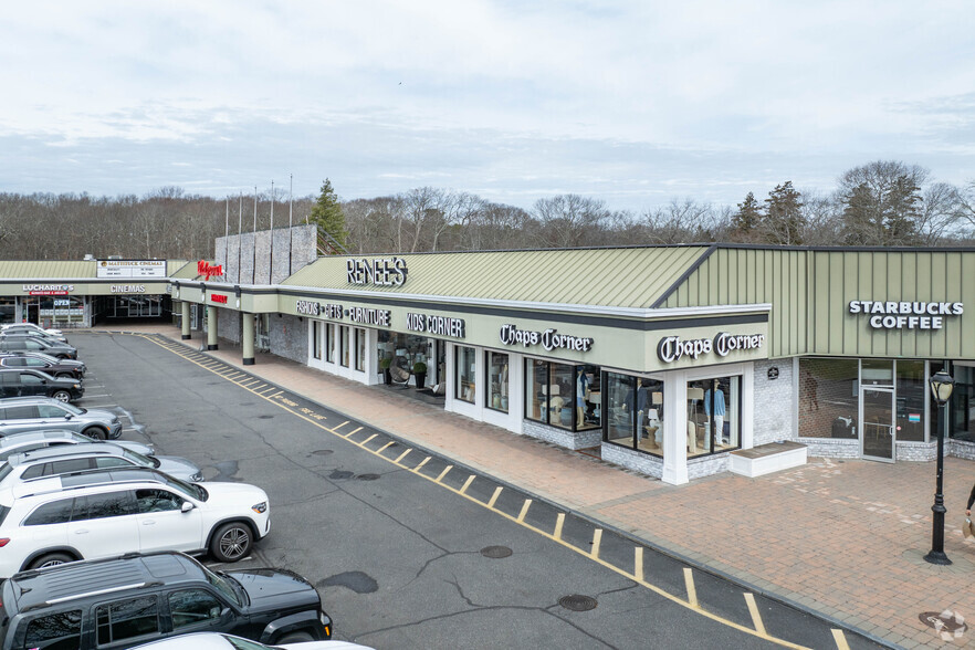 Rte 25, Mattituck, NY à louer - Photo du bâtiment - Image 2 de 5