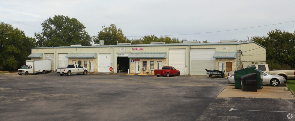 1100 Regal Row, Austin, TX à louer - Photo du bâtiment - Image 2 de 5