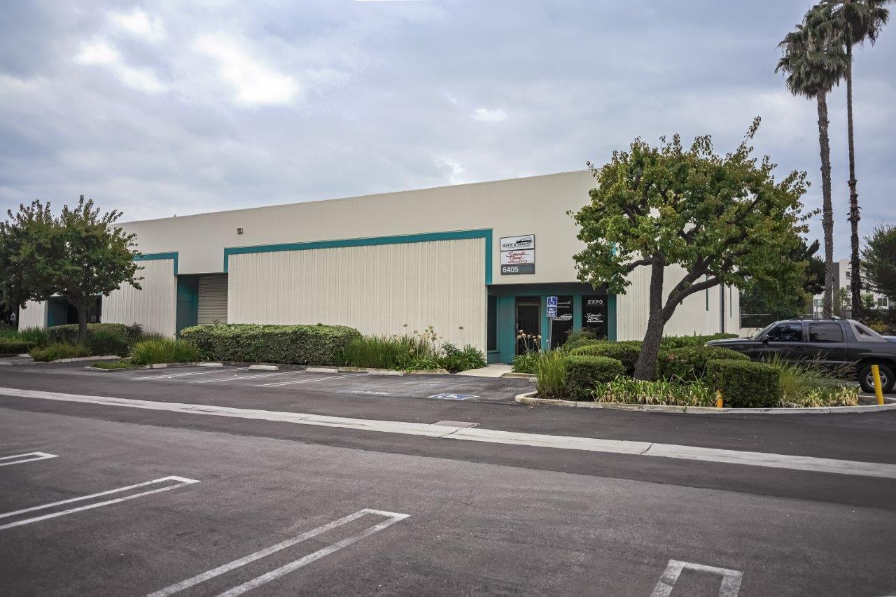 6400-6405 Independence Ave, Woodland Hills, CA à louer Photo intérieure- Image 1 de 1