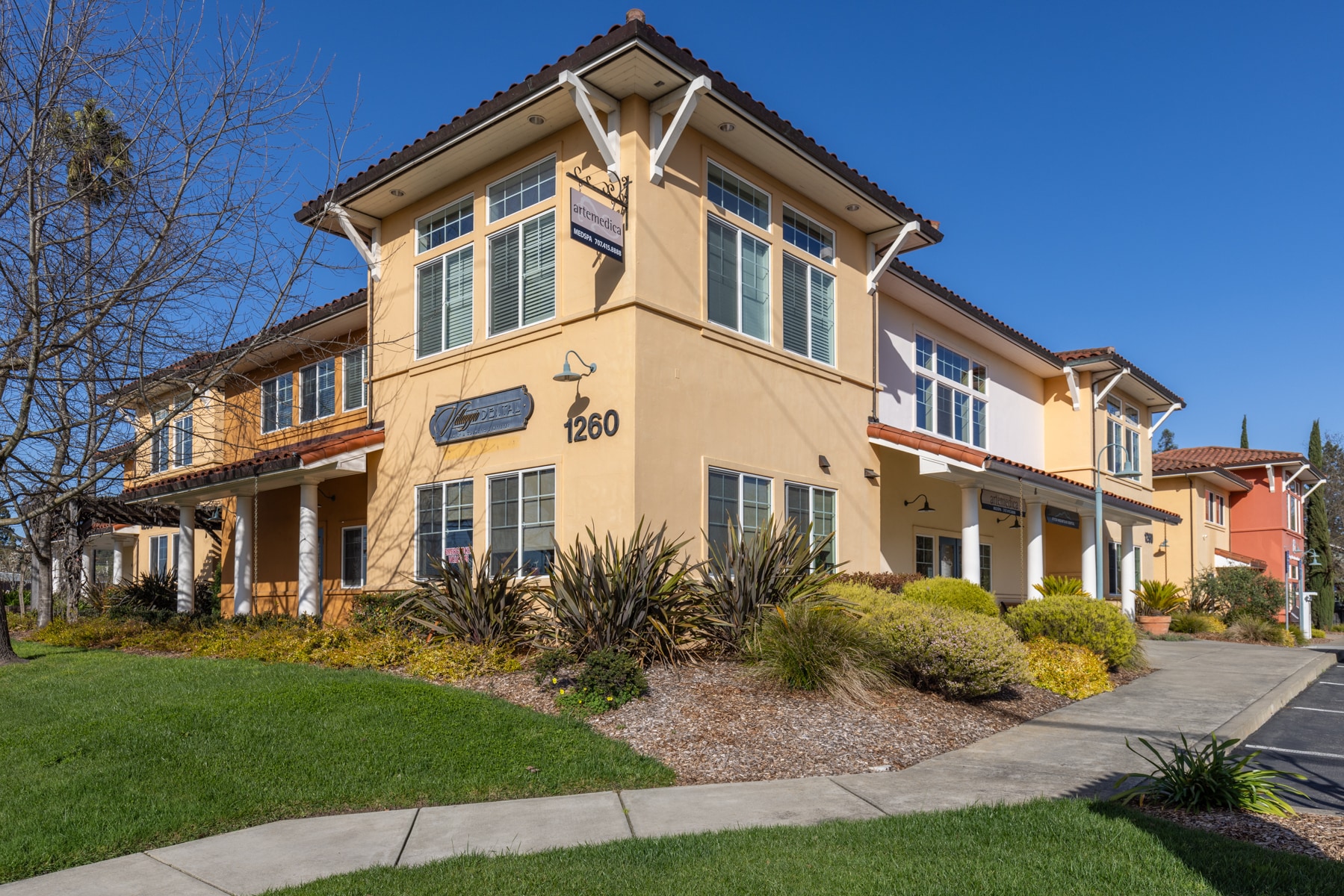 1260-1290 Healdsburg Ave, Healdsburg, CA for lease Building Photo- Image 1 of 17