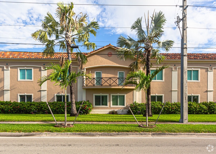 9035 Sunset Dr, Miami, FL for lease - Building Photo - Image 2 of 14