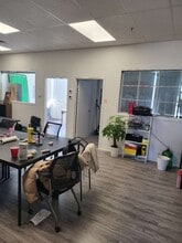 8888 Odlin Cres, Richmond, BC à louer Photo intérieure- Image 2 de 3