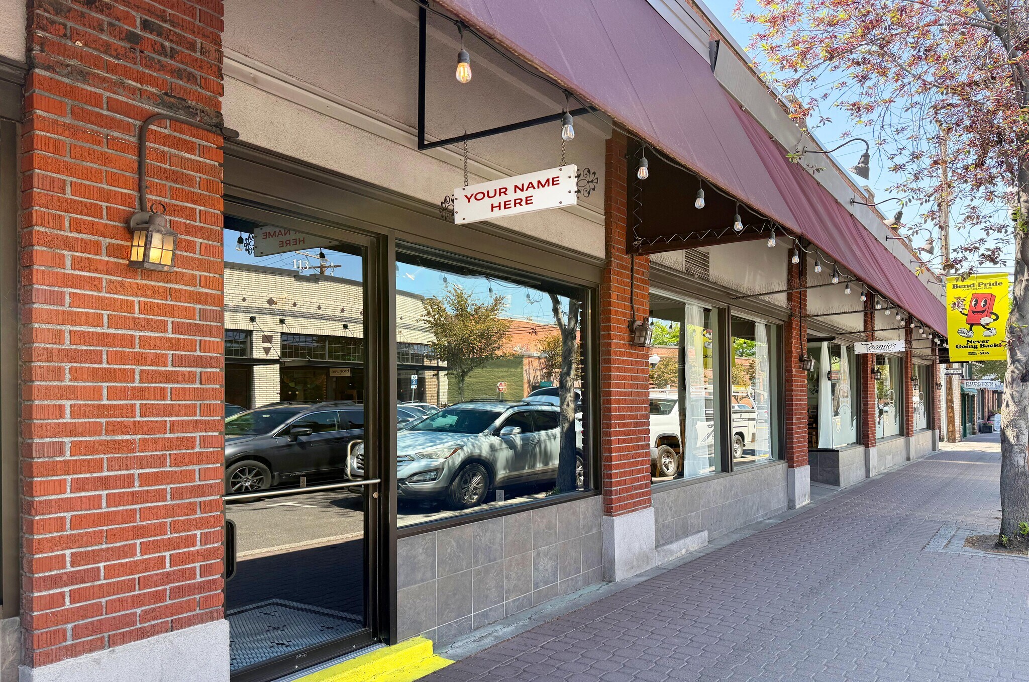 101-119 NW Minnesota Ave, Bend, OR à vendre Photo du bâtiment- Image 1 de 1