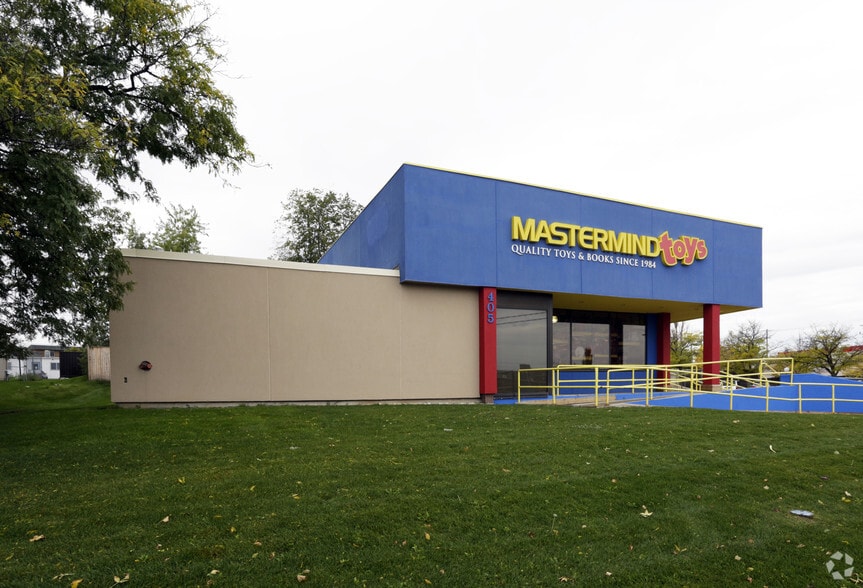 405 King St N, Waterloo, ON for lease - Building Photo - Image 2 of 2