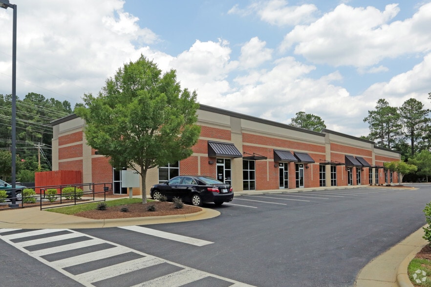 1088-1100 Classic Rd, Apex, NC for lease - Primary Photo - Image 1 of 10