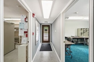 110 W Rosamond St, Houston, TX for sale Interior Photo- Image 2 of 5