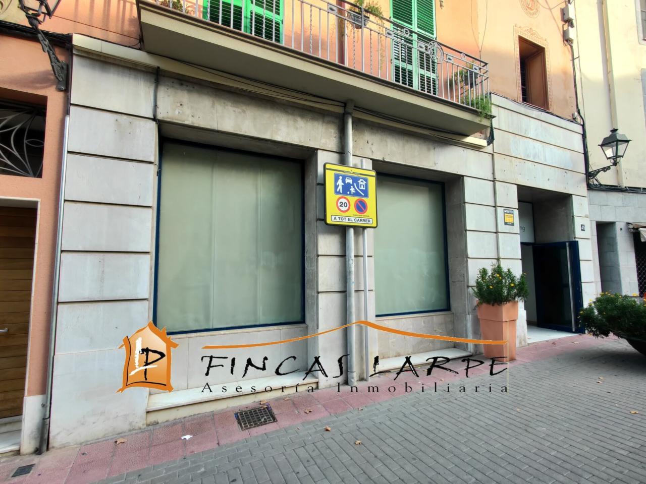 Immeuble residentiel dans Martorell, Barcelona à vendre Photo du bâtiment- Image 1 de 6