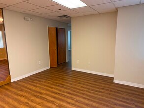 171 N Franklin Tpke, Waldwick, NJ for lease Interior Photo- Image 1 of 4