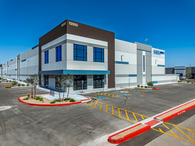Plus de détails pour 13550 N Dysart Rd, Surprise, AZ - Industriel à louer