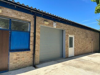 Plus de détails pour Tongham Rd, Aldershot - Industriel à louer