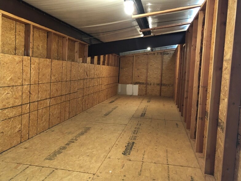 322 E Thomas Ave, Stillwater, OK for lease - Building Photo - Image 3 of 9
