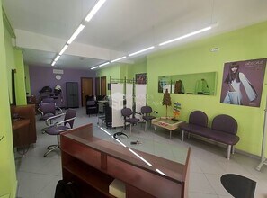 Commerce de détail dans Canovelles, Barcelona à louer Photo intérieure- Image 2 de 9