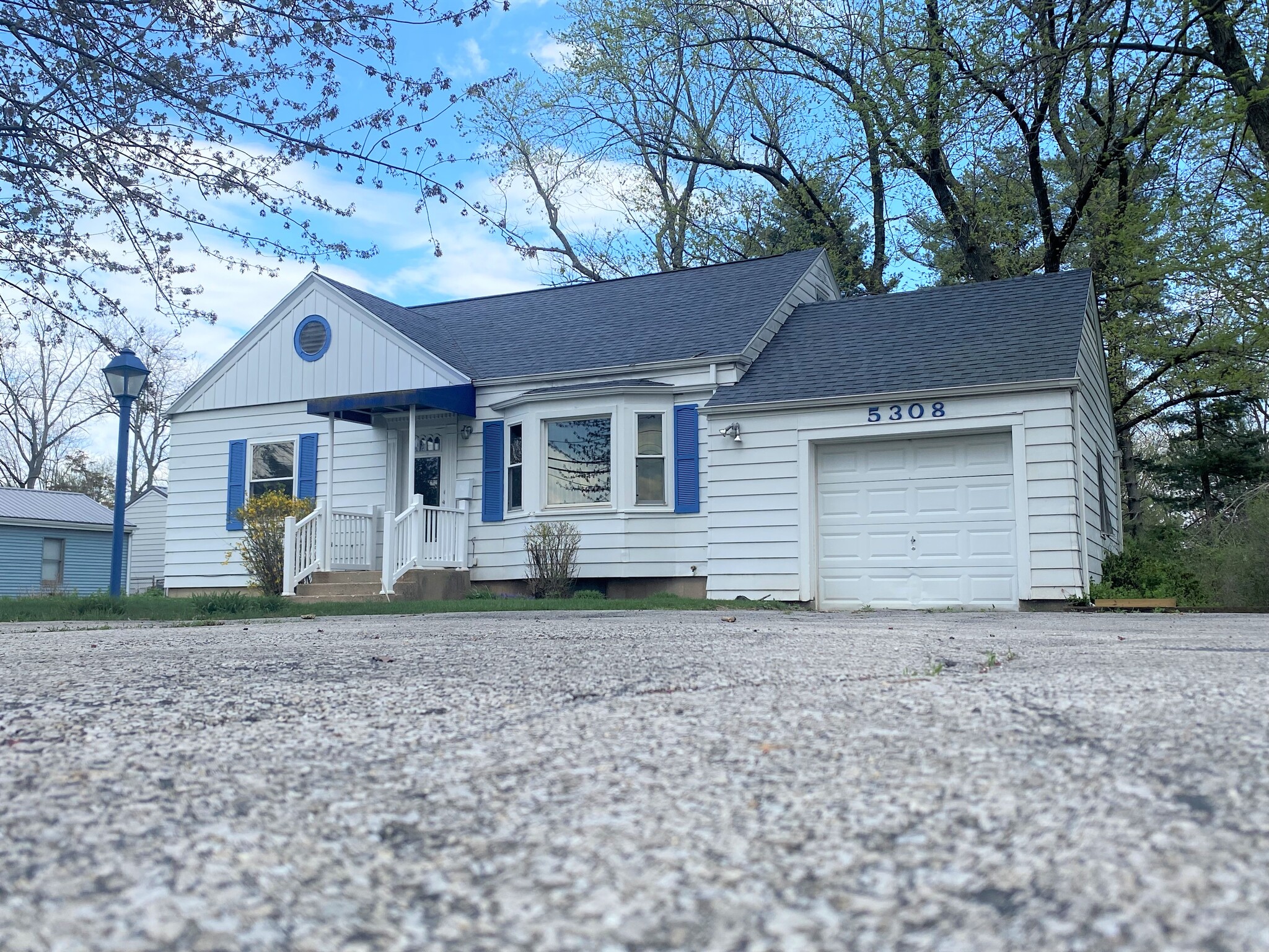 5308 Saint Joe Rd, Fort Wayne, IN à vendre Photo principale- Image 1 de 6