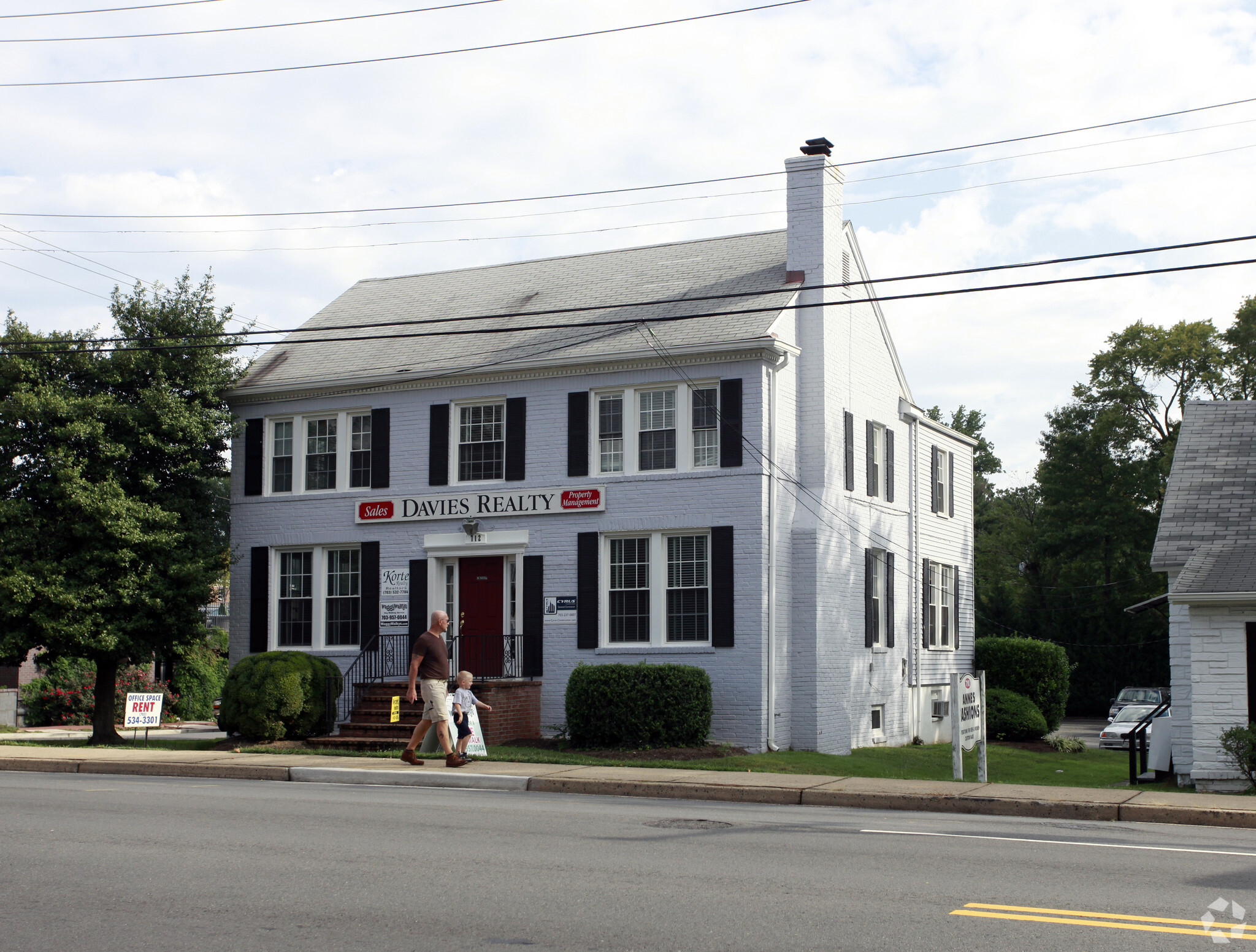 712 W Broad St, Falls Church, VA à vendre Photo principale- Image 1 de 1