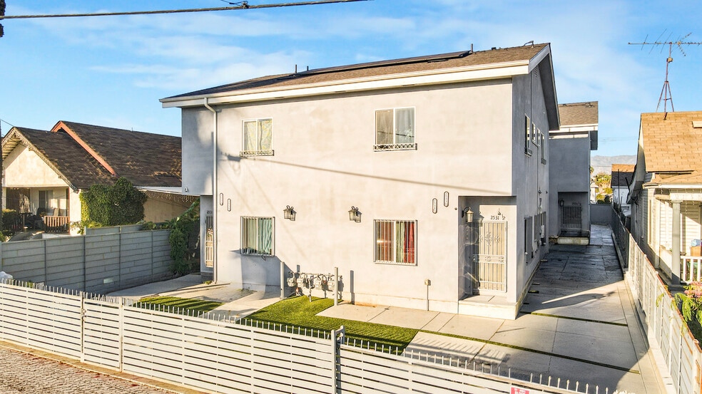 2531 Folsom St, Los Angeles, CA for sale - Building Photo - Image 3 of 16