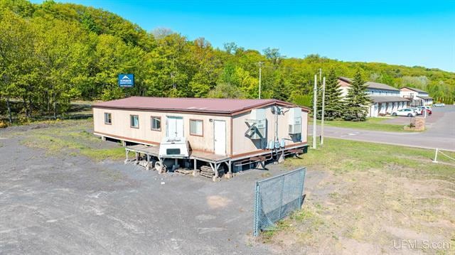 6001 Carlos Dr, Houghton, MI for sale - Building Photo - Image 3 of 31
