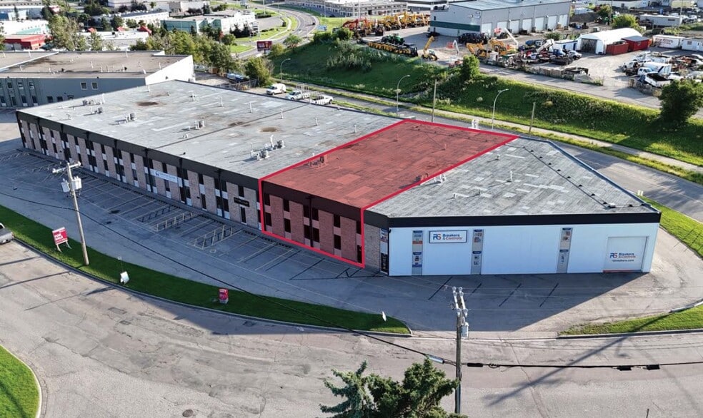 1301-1313 Hastings Cres SE, Calgary, AB for lease - Building Photo - Image 1 of 8