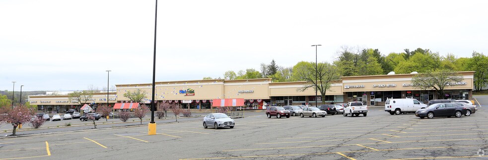 302-388 Route 59, Nyack, NY à louer - Photo du bâtiment - Image 2 de 4