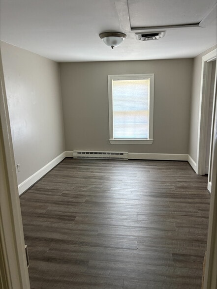 406 Mill St, Occoquan, VA for lease - Building Photo - Image 3 of 6