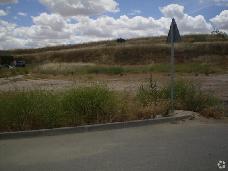 Calle Arroyo de San Andrés, 1, Casarrubios del Monte, Toledo for sale - Building Photo - Image 2 of 7