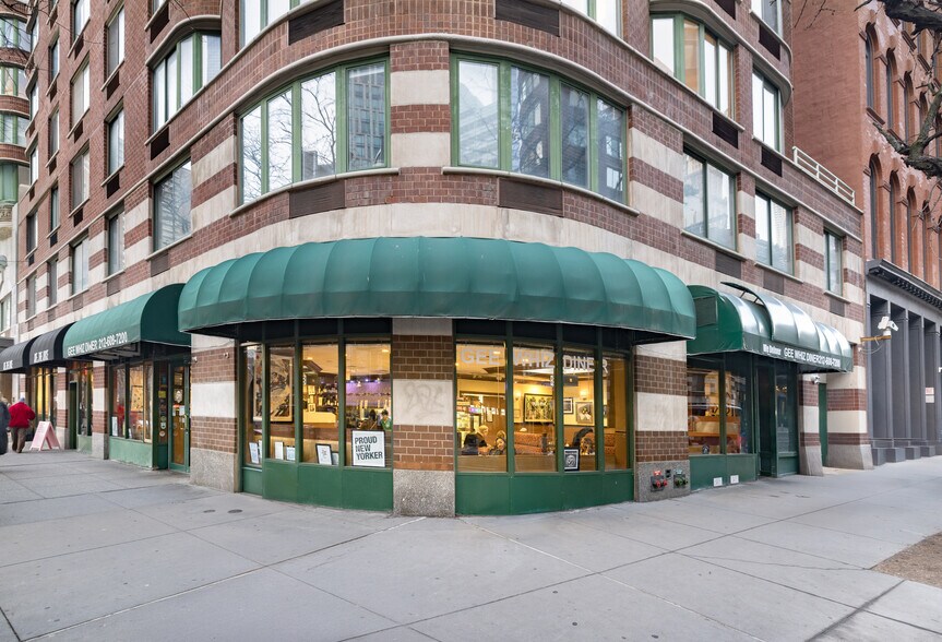295 Greenwich St, New York, NY à louer - Photo du bâtiment - Image 2 de 9