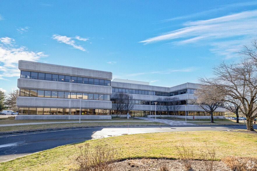 5 International Dr, Rye Town, NY for lease - Primary Photo - Image 3 of 33