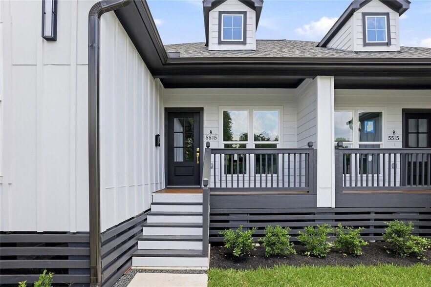 5515 Elm Springs Dr, Houston, TX à vendre - Photo du bâtiment - Image 2 de 32