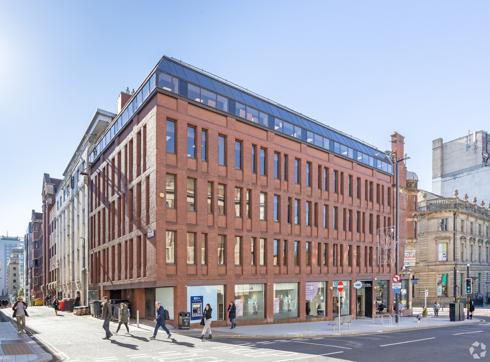 119-121 The Headrow, Leeds for lease Primary Photo- Image 1 of 5