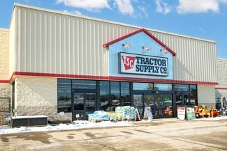 More details for 720-756 Broadway St, Berlin, WI - Multiple Space Uses for Lease